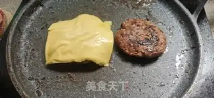 Make Beef burgers step 6