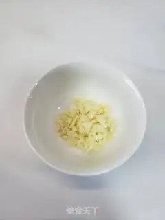 Make Clear the red potato seed step 1