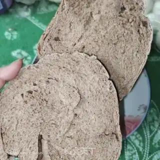 Make Black wheat bread without sugar step 3