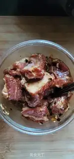 Make Garlic gravy evaporation ribs step 3