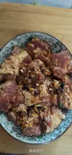 Make Garlic gravy evaporation ribs step 5