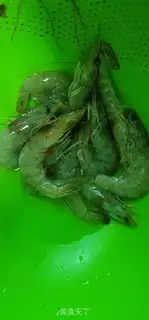 Make The cucumber with shrimp step 0