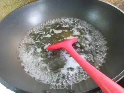 Make Chicken breast fried seaweed step 6
