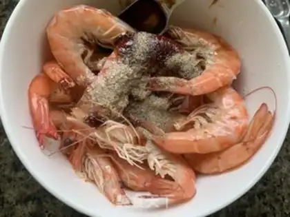 Make Boiled shrimp on the tip of the tongue step 9