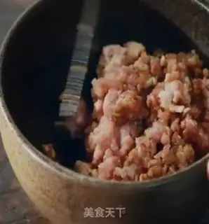 Make Fresh meat mooncake step 3