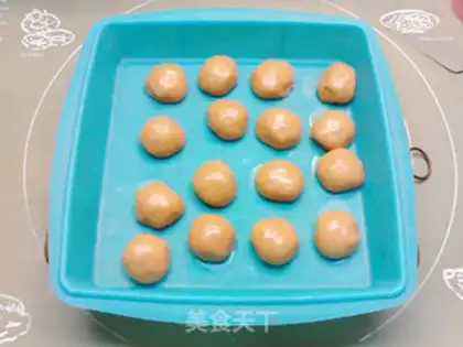 Make Rose ham mooncake step 11