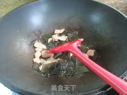 Make Chicken breast fried seaweed step 11