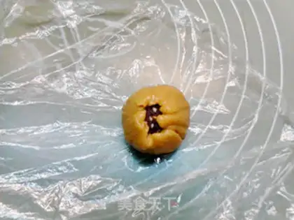 Make Rose ham mooncake step 13