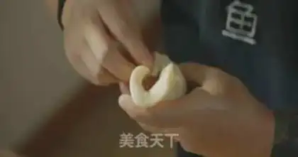 Make Fresh meat mooncake step 10