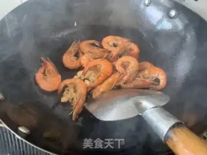 Make Boiled shrimp on the tip of the tongue step 17
