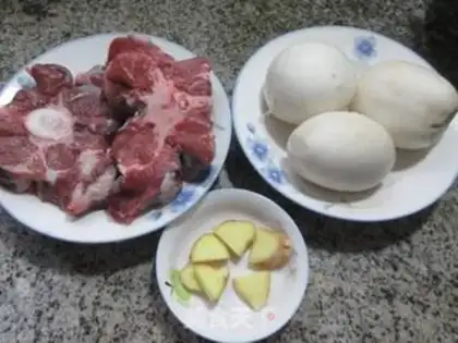 Make radish cowtail soup step 0