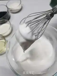 Make Making towel cake rolls at home step 0