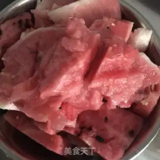 Make Watermelon juice step 1