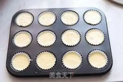 Make Lemon cupcakes step 5