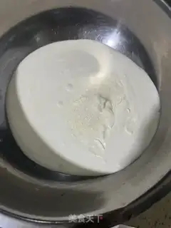Make Ice-covered mooncake step 3