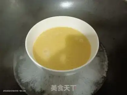 Make Steaming eggs step 1