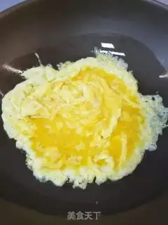 Make Scrambled eggs step 3