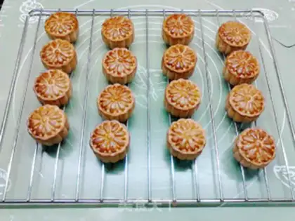 Make Apricot peanuts step 21