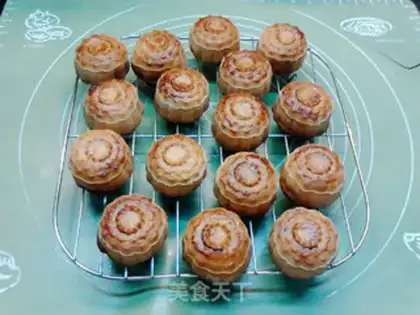 Make Blueberry meat mooncake step 19