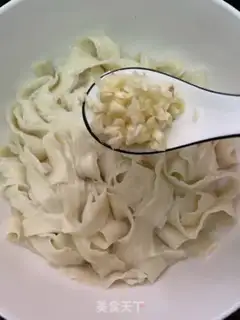 Make Oily noodles step 4