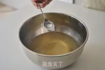Make Hands on rose ice powder step 4