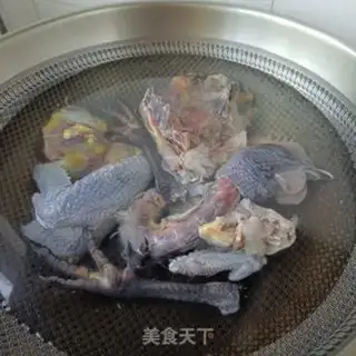 Make The chicken soup step 1