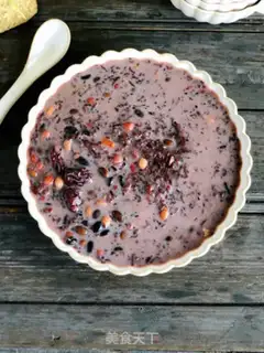 Make Three black, four red porridges step 6