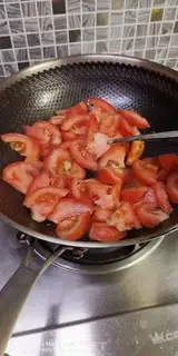 Make Tomato egg noodles step 3