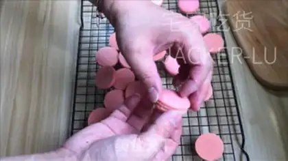 Make Red velvet step 18