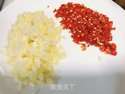Make All-powerful garlic sauce step 0