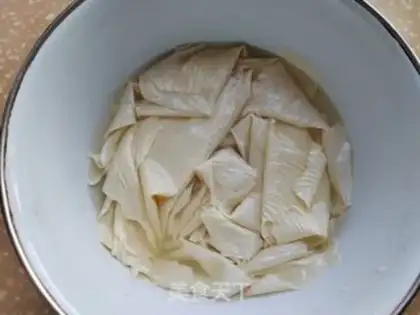 Make Smelt rotting eggs soup step 0