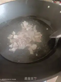 Make Skinny pork, liver and melon soup step 0