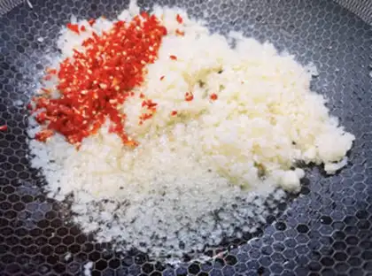 Make All-powerful garlic sauce step 2