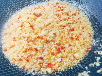 Make All-powerful garlic sauce step 3