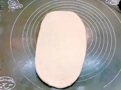 Make Red sugar sesame yogurt bread step 10