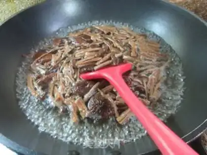 Make Garlic tea mushrooms step 2
