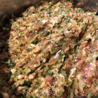 Make Celery pork dumplings step 7