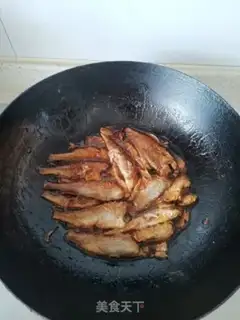 Make A red-burned minnow step 7