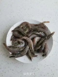 Make Spicy shrimp step 0