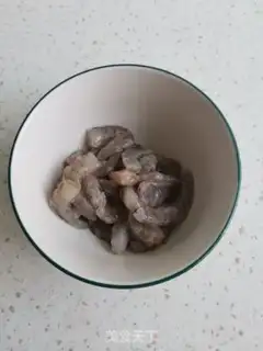 Make Spicy shrimp step 1