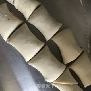 Make Spicy rolls step 3