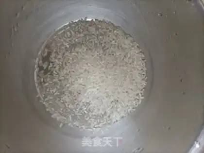Make Soybeans, black sesame rice step 1