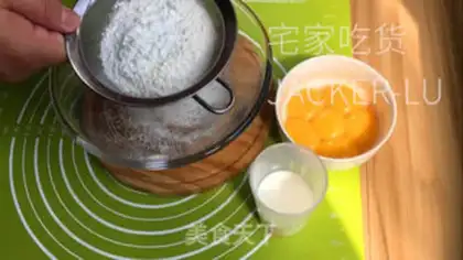 Make Swift Swiss Roll step 0
