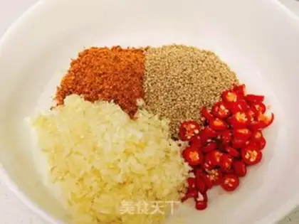 Make Sour spicy noodles step 3
