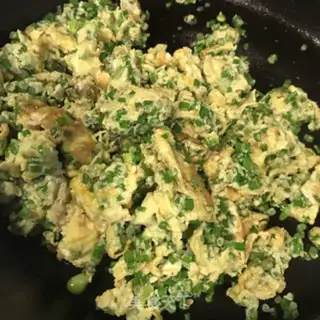 Make Fried eggs step 4