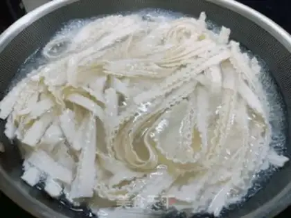 Make Sour spicy noodles step 7