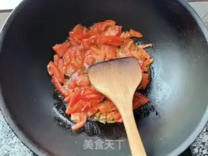 Make The bouquet and eggflower soup step 1