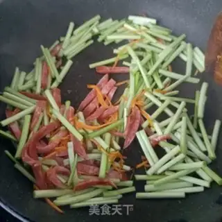 Make Garlic intestines step 8