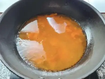Make The bouquet and eggflower soup step 2