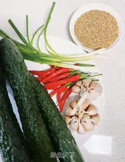 Make Cracked pickles step 0